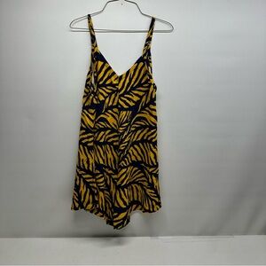 HILA BAY Hawaiian Yellow and Black Zebra Print size XL